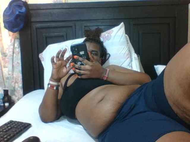 Sexyblacktits webcam