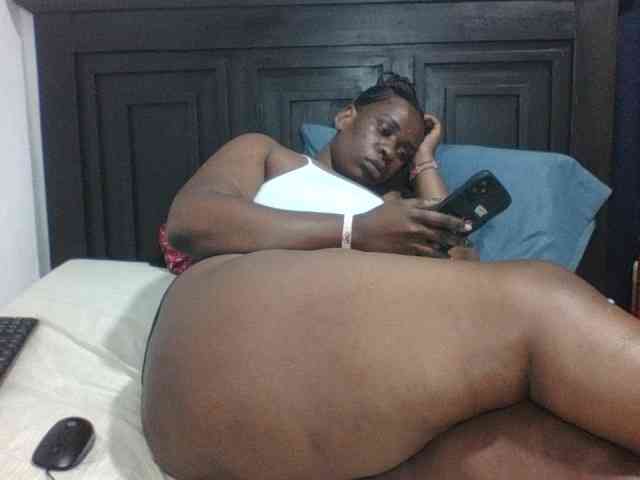 Sexyblacktits webcam