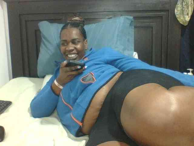 Sexyblacktits webcam