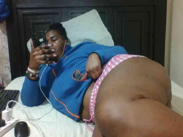 Sexyblacktits webcam