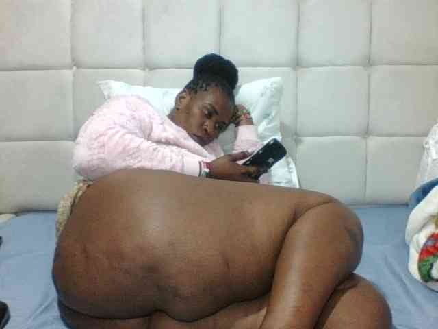 Sexyblacktits webcam
