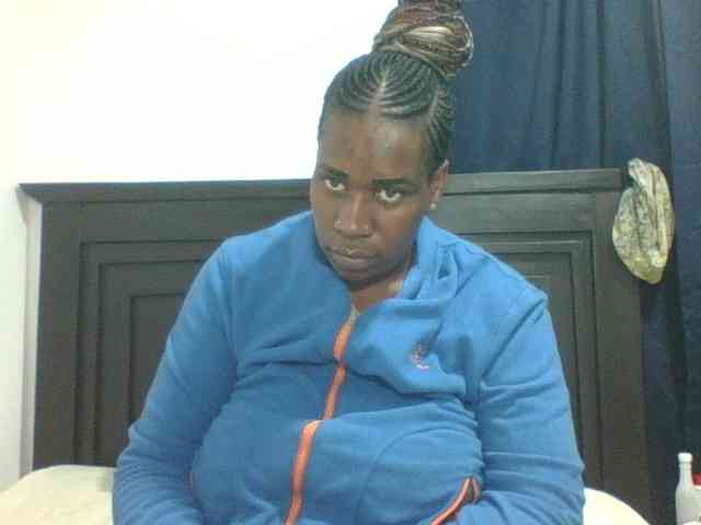 Sexyblacktits webcam