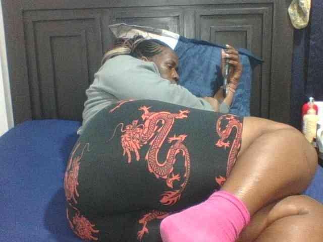 Sexyblacktits webcam