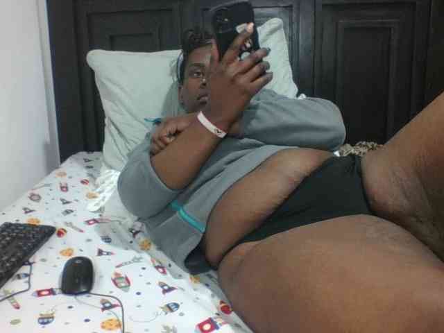 Sexyblacktits webcam