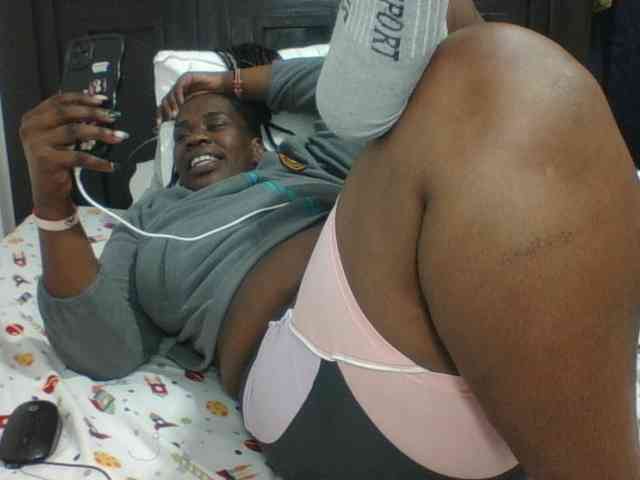 Sexyblacktits webcam