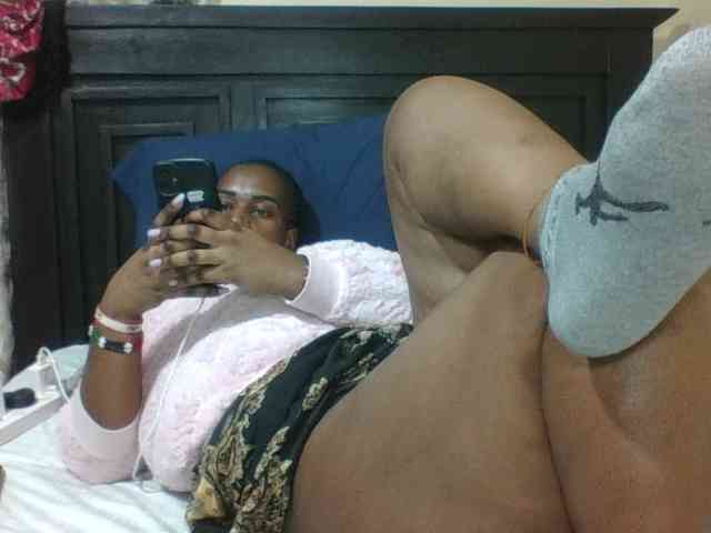 Sexyblacktits webcam