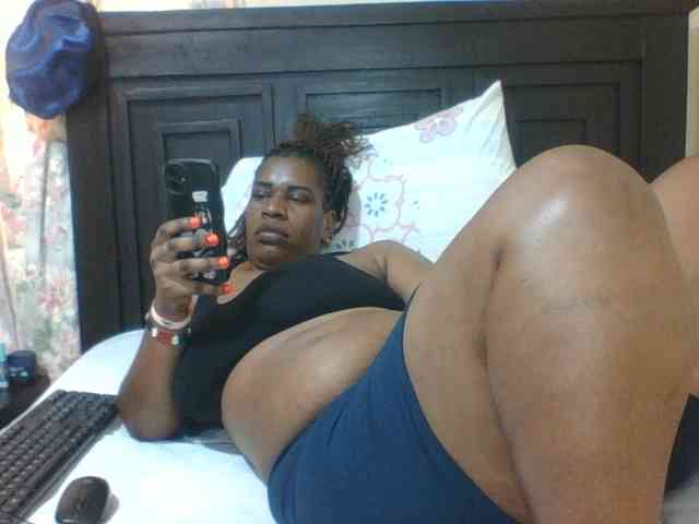 Sexyblacktits webcam
