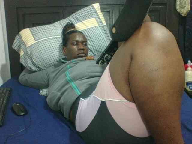 Sexyblacktits webcam