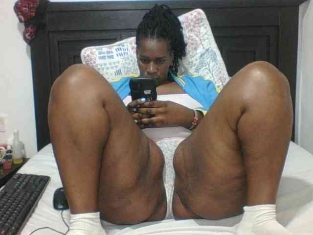 Sexyblacktits webcam