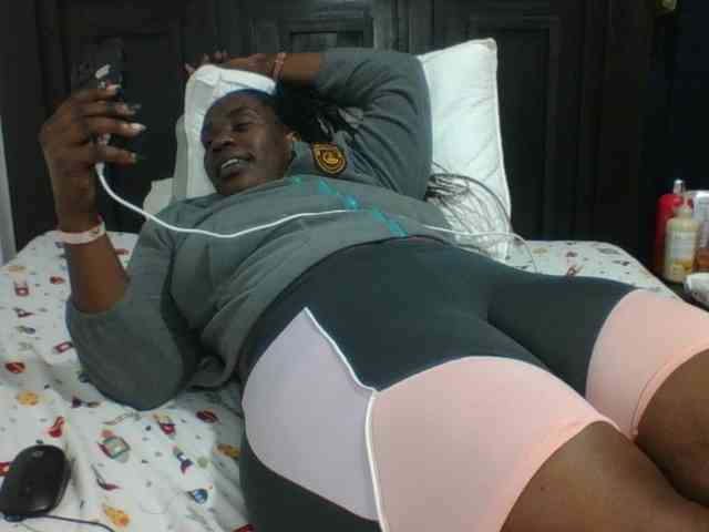 Sexyblacktits webcam