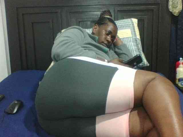 Sexyblacktits webcam