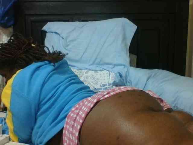 Sexyblacktits webcam