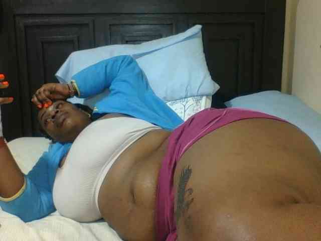 Sexyblacktits webcam