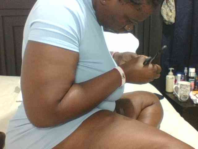 Sexyblacktits webcam