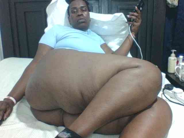 Sexyblacktits webcam