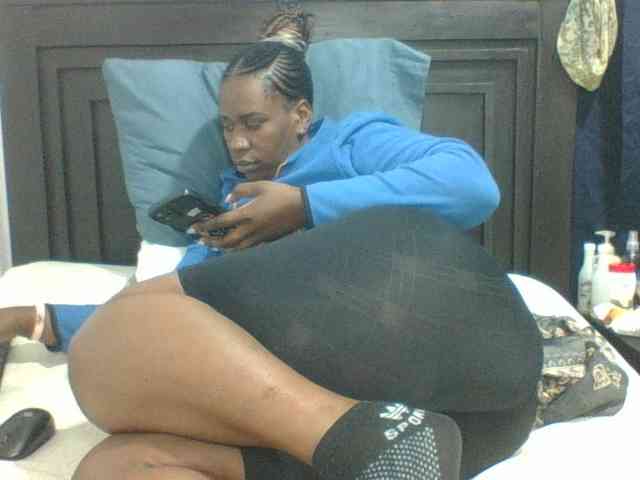 Sexyblacktits webcam