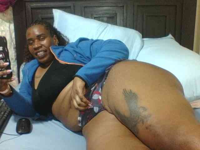 Sexyblacktits webcam