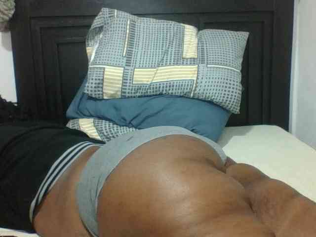 Sexyblacktits webcam