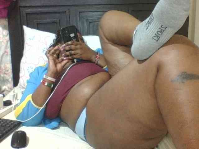 Sexyblacktits webcam