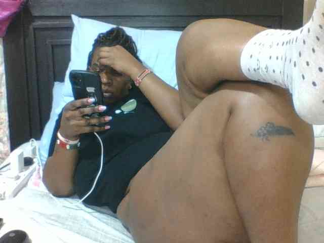 Sexyblacktits webcam