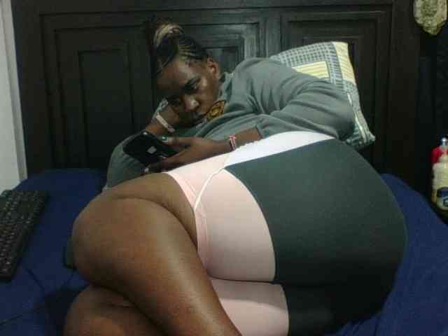 Sexyblacktits webcam