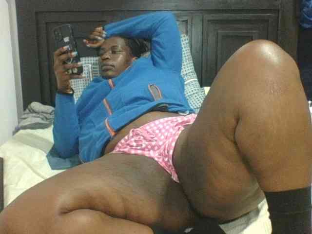 Sexyblacktits webcam