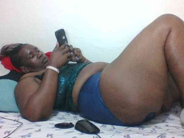 Sexyblacktits webcam