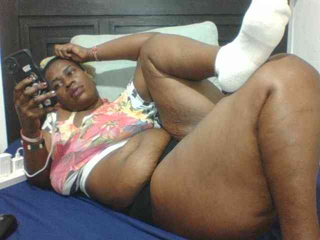Sexyblacktits webcam