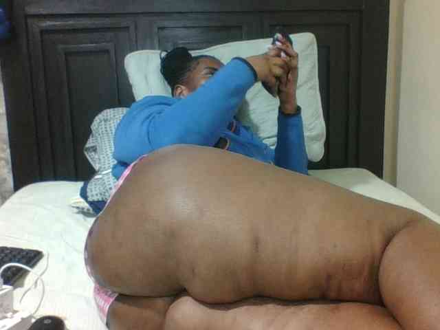 Sexyblacktits webcam