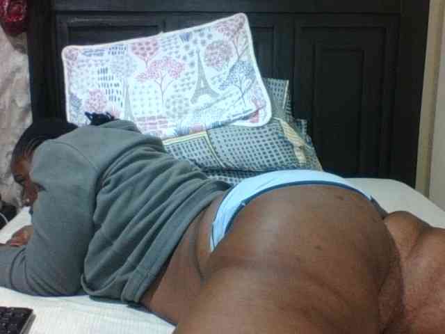 Sexyblacktits webcam