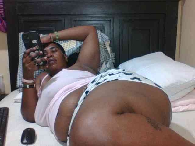Sexyblacktits webcam