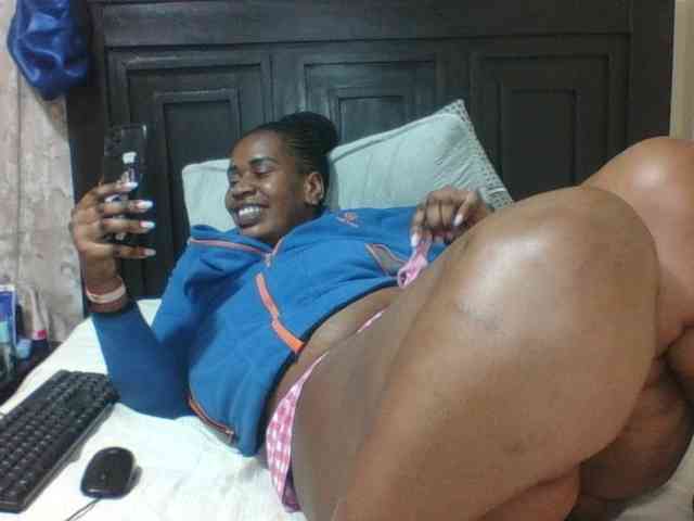 Sexyblacktits webcam
