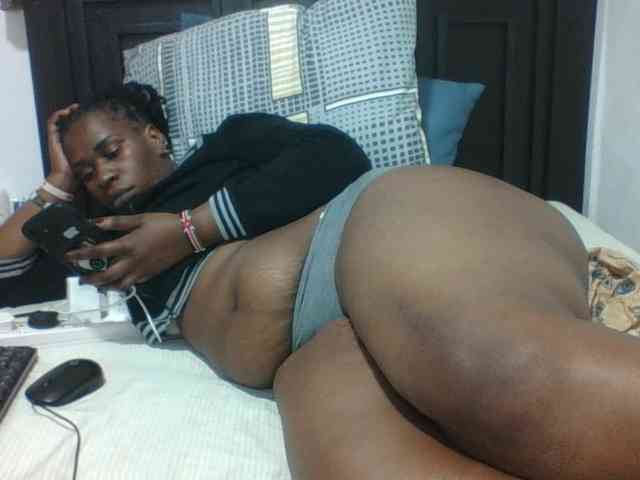 Sexyblacktits webcam
