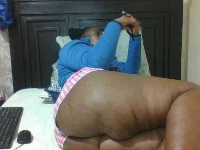 Sexyblacktits webcam