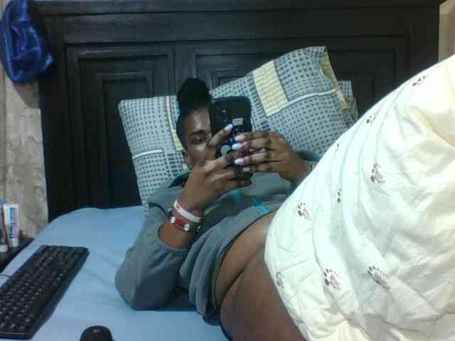 Sexyblacktits webcam
