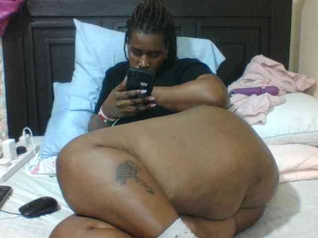 Sexyblacktits webcam