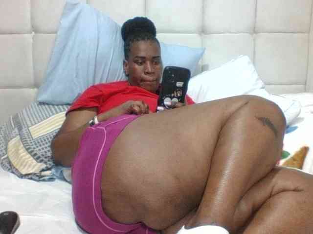 Sexyblacktits webcam