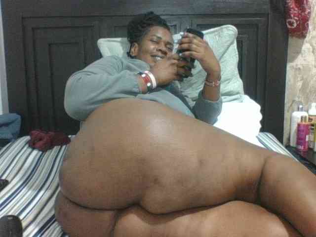 Sexyblacktits webcam