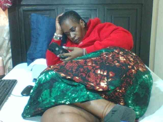 Sexyblacktits webcam