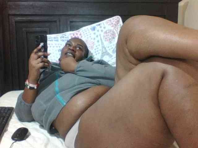 Sexyblacktits webcam