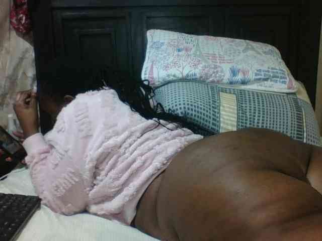 Sexyblacktits webcam