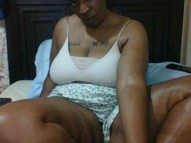 Sexyblacktits webcam