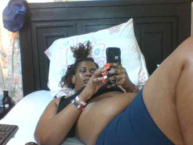 Sexyblacktits webcam