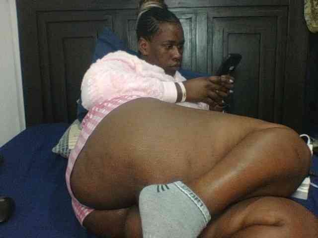 Sexyblacktits webcam