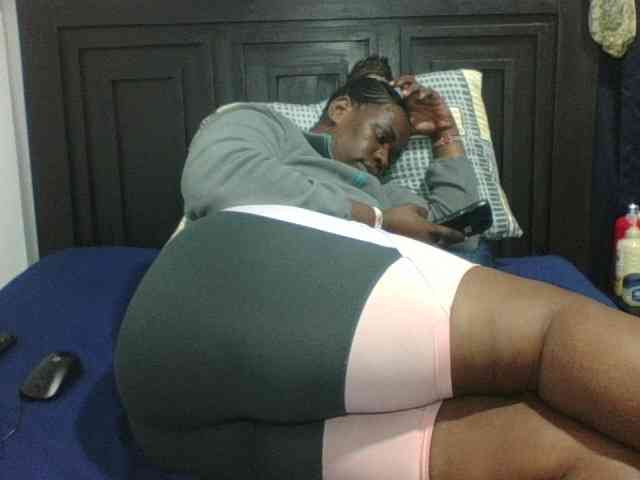 Sexyblacktits webcam