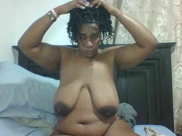 Sexyblacktits webcam