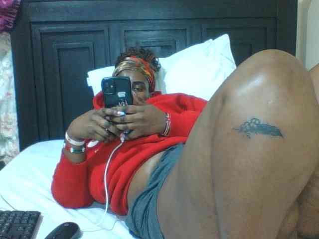 Sexyblacktits webcam