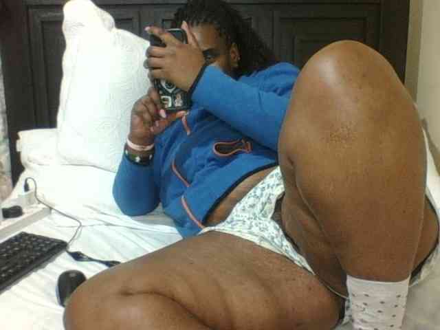 Sexyblacktits webcam