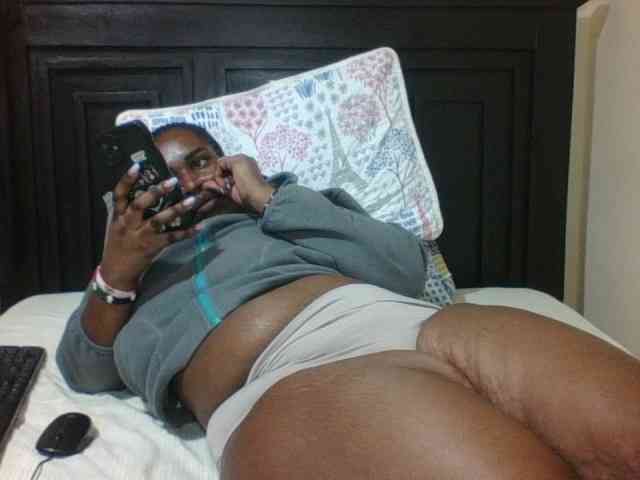 Sexyblacktits webcam