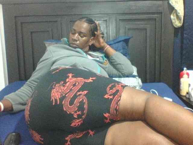 Sexyblacktits webcam